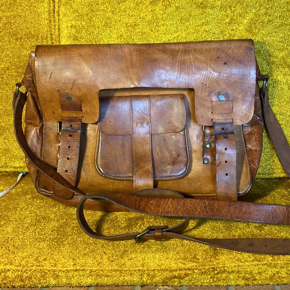 Leather satchel - Picture 7 of 7